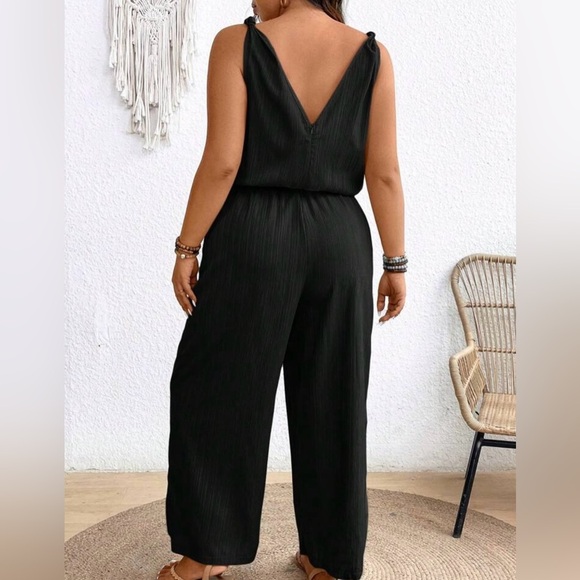 NWOT Black Textured Jumpsuit from SHEIN - Picture 2 of 5